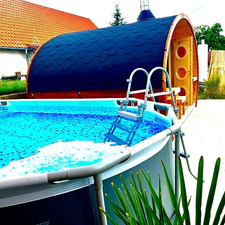 Farm stay Arendel Lisnice